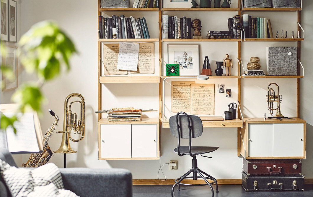 Стелаж для спальні Системи зберігання ІКЕА в спальні: зручний стелаж для одягу та аксесуарів.