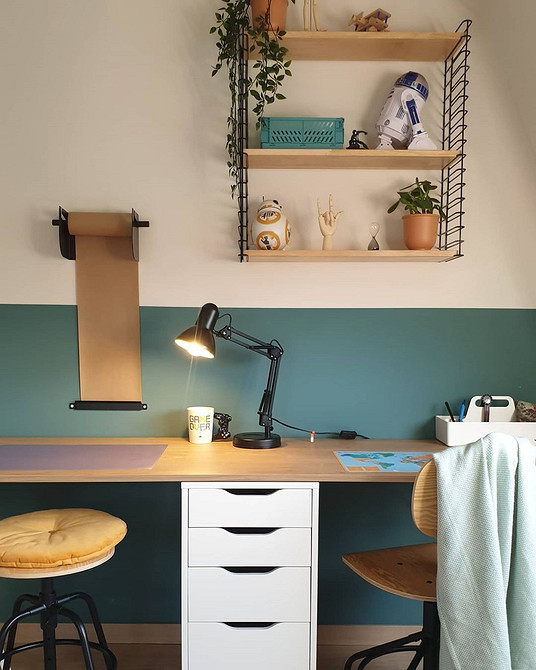 Кухня IKEA: DIY DIY переробка кухонного гарнітуру IKEA: сучасний вигляд завдяки фарбуванню фасадів та новій фурнітурі.
