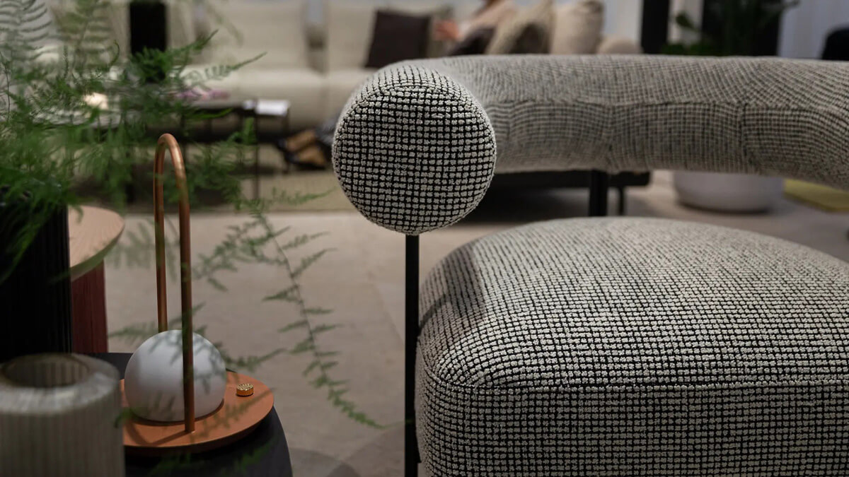 Зустріч дизайнерів Професіонали та любителі дизайну на Salone del Mobile Milano 2026