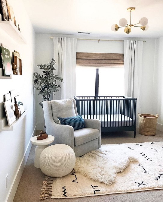 Безпечна фарба для дитячих меблів: як забезпечити довговічність та здоров'я дитини.