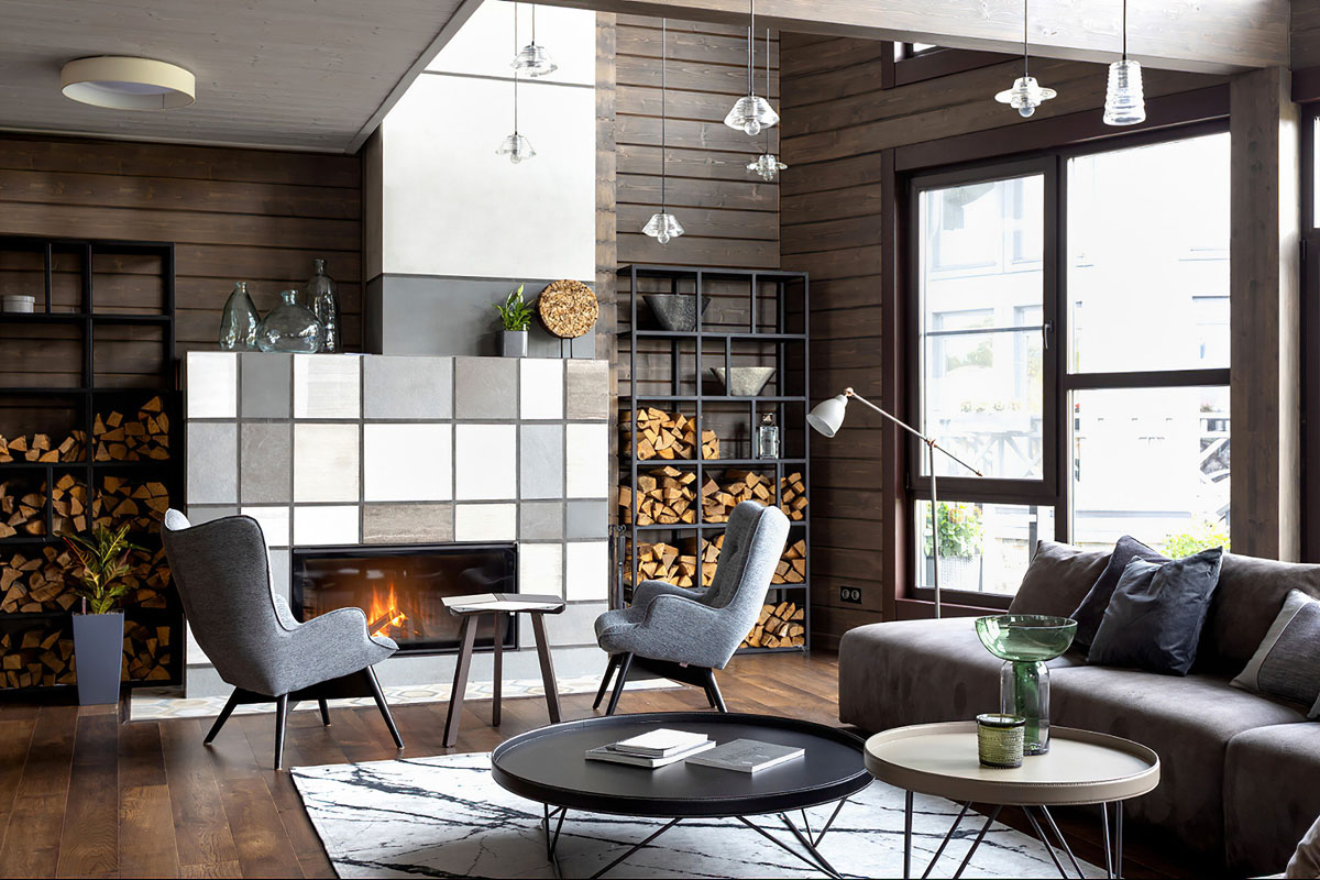 Сучасний дизайн інтер'єру дерев'яного будинку з бруса з великими вікнами та мінімалістичними меблями.