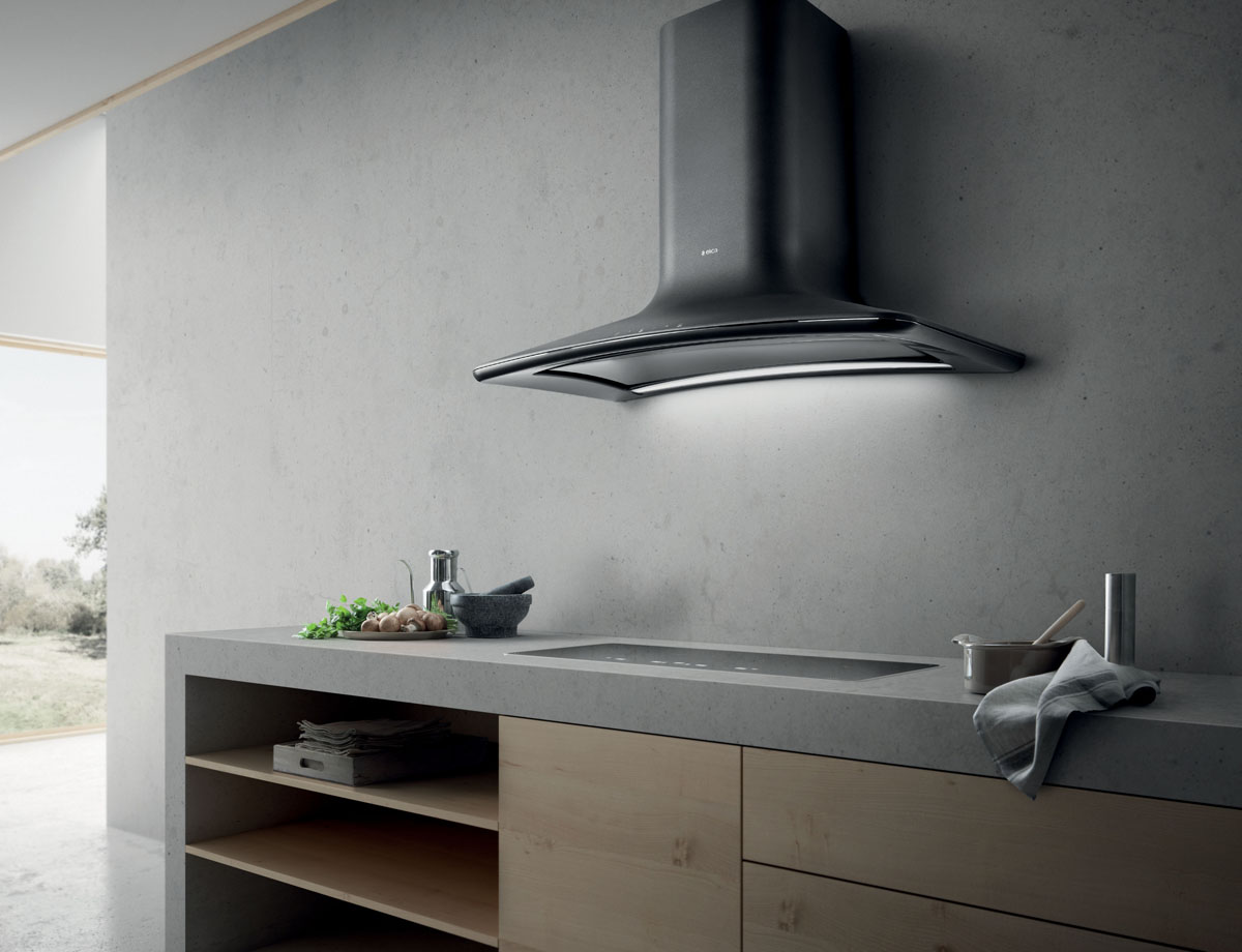 Сучасна кухня в стилі хай-тек з витяжкою з сенсорним керуванням та LED-підсвічуванням.