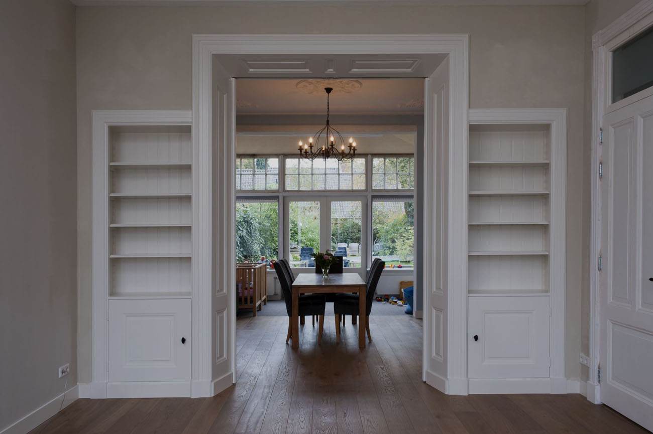 Мінімалістичний портал без дверей, оформлення міжкімнатного простору, сучасний дизайн квартири