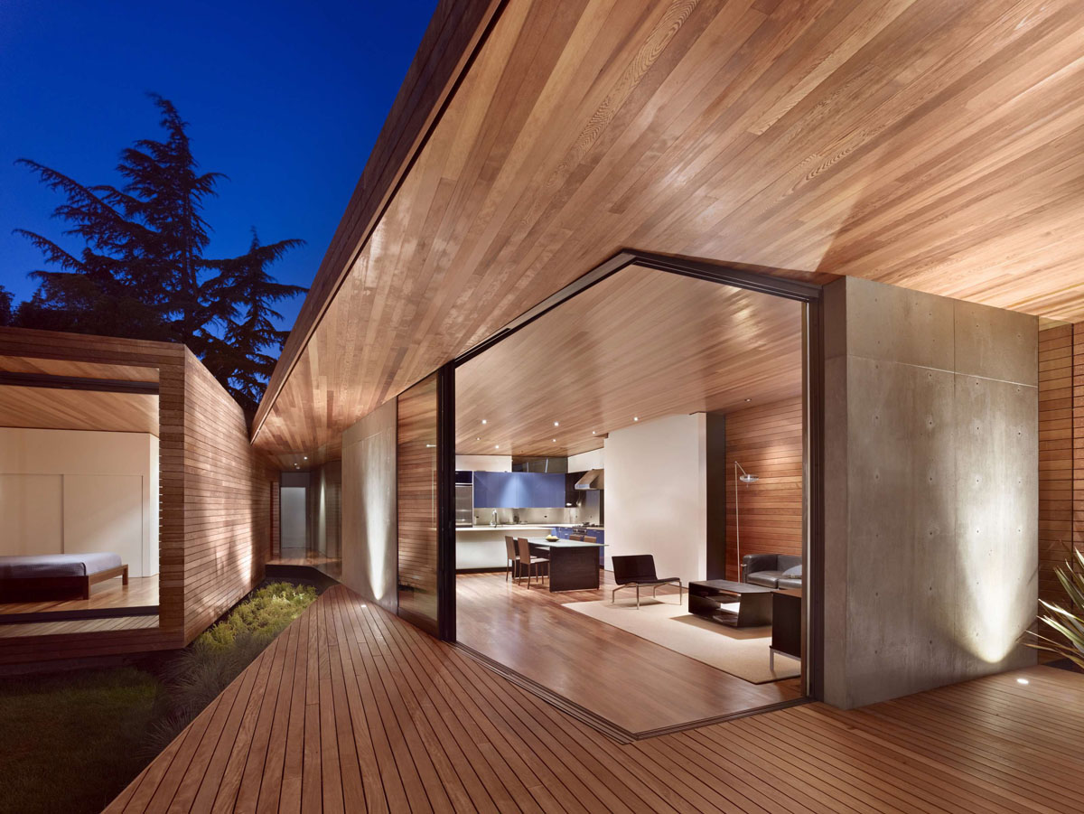 Дерево у ванній Ванна кімната з дерев'яними елементами 2026: стильний дизайн оздоблення деревом.