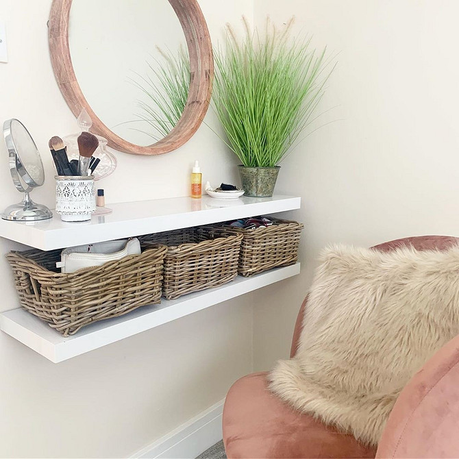 Натхнення для дизайну туалетного столика своїми руками: креативні рішення.