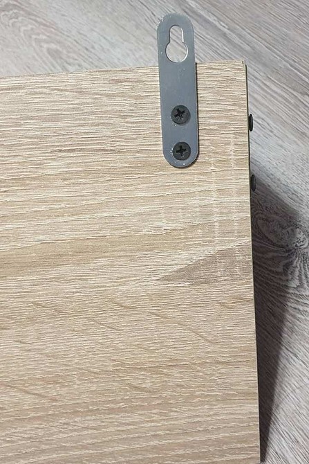 Кріплення полиць до дерев'яної настінної вішалки, зробленої своїми руками: детальний процес.