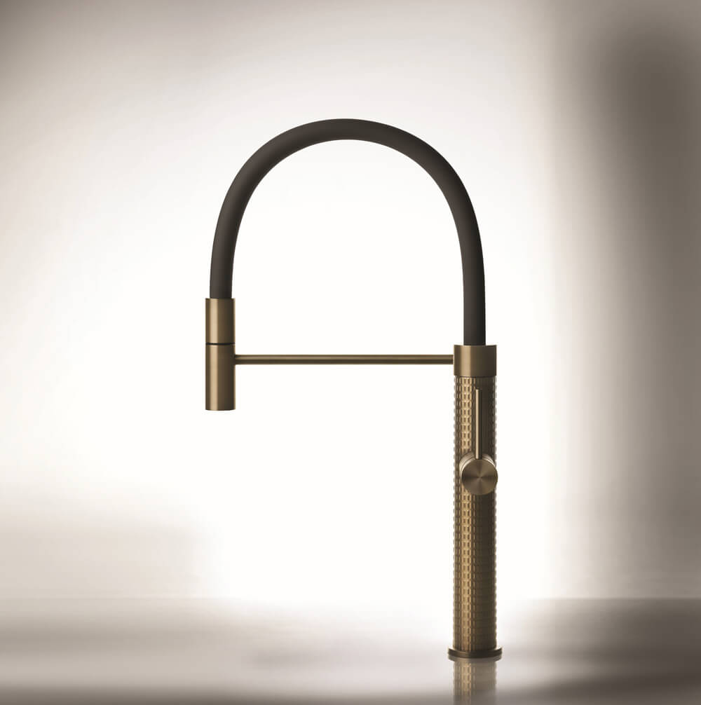Кухонний змішувач: зверніть увагу на якість матеріалів і зручність у використанні.