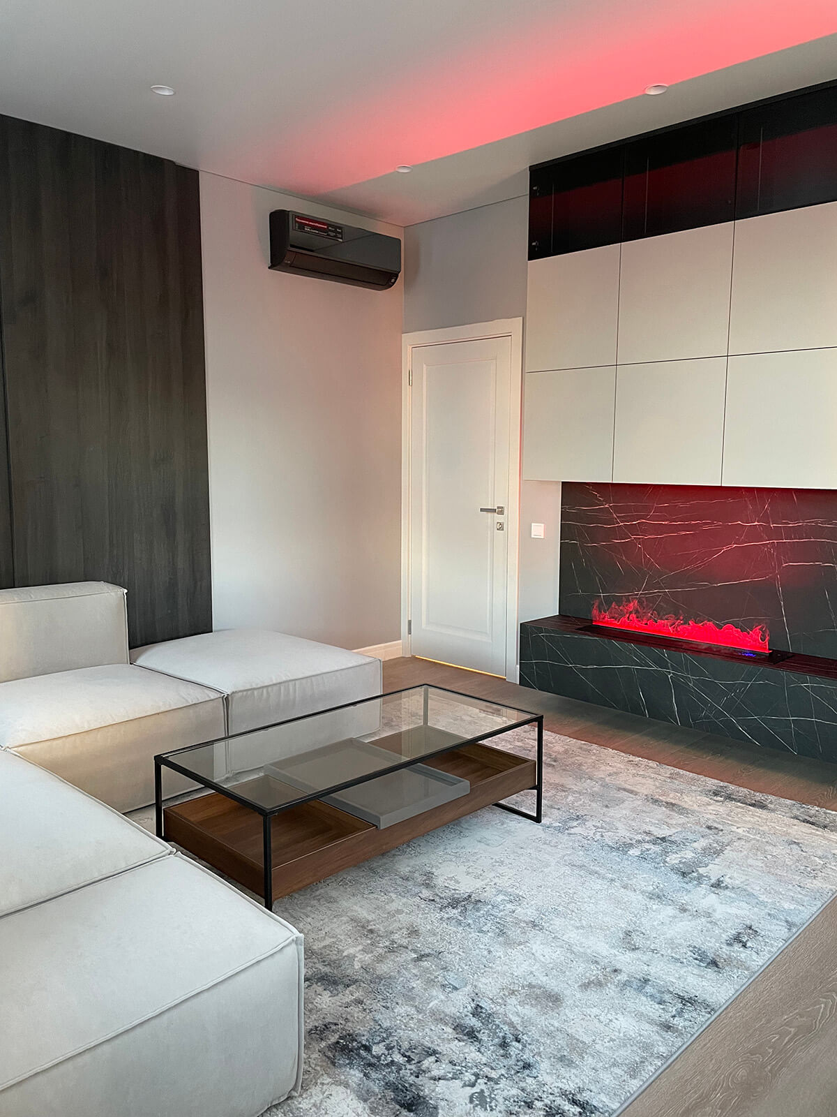 Оздоблення кухні в квартирі від забудовника: функціональний мінімалізм та стиль.