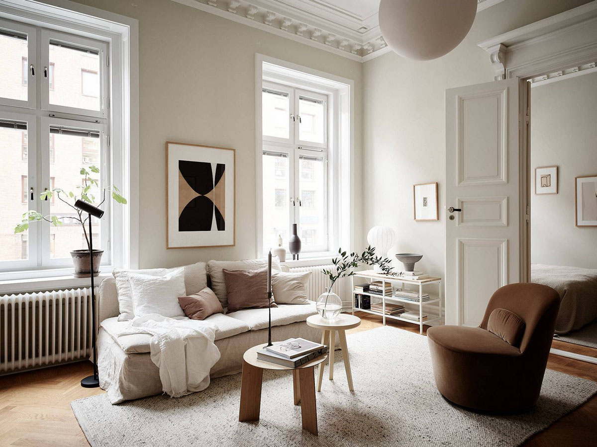 Нейтральна колірна палітра в інтер'єрі 2026: гармонійне поєднання світлих тонів для затишку.