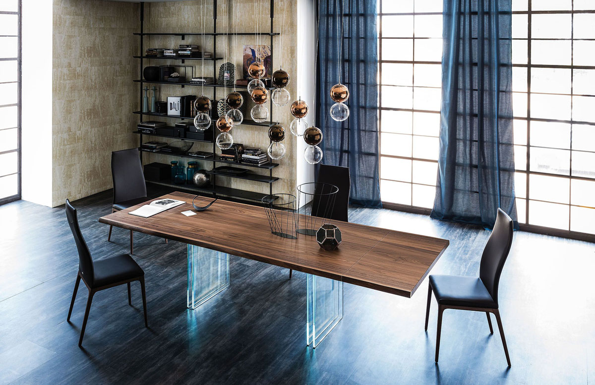 Приклади обідніх столів в інтер'єрі кухні: натхнення для затишного простору.