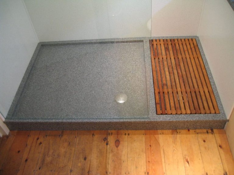 Довговічність душового піддона: професійні поради з догляду. — Чистка душового піддона