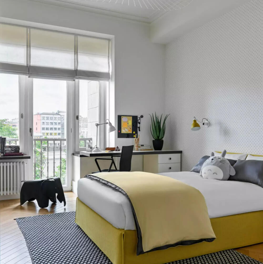 Покривало в спальні: важливий текстильний елемент для гармонійного інтер'єру.