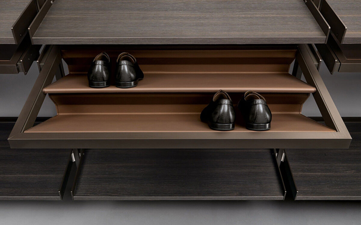 Універсальна висувна система: ідеальне рішення для зберігання речей у будь-якому куточку дому