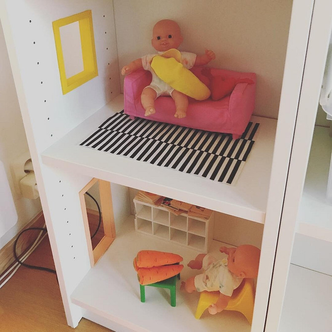 ІКЕА: Комбінуй та зберігай Поєднання полиць та стелажів ІКЕА для створення індивідуальної системи зберігання.