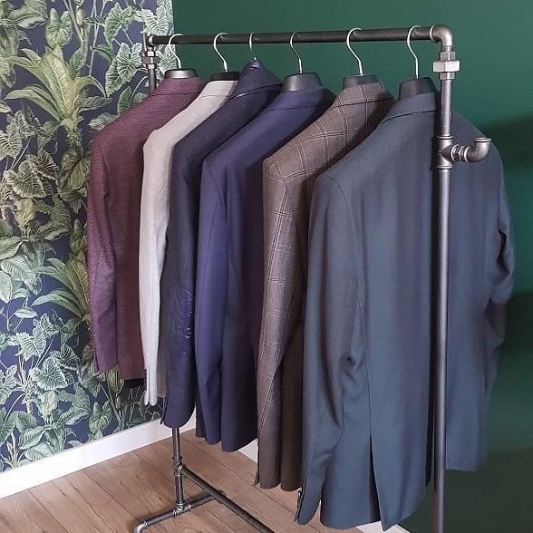 Тримач для паперу Неочікуване рішення: тримач для туалетного паперу з водопровідних труб.