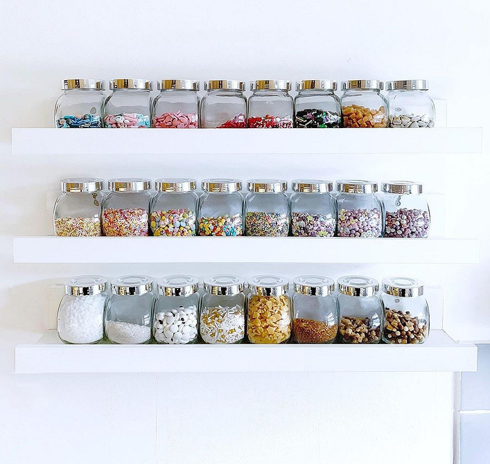 Затишок з MOSSLANDA Декор для дому: вузькі полиці MOSSLANDA для створення затишку