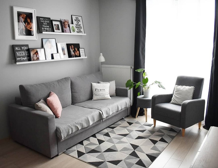 Декор з полицею Mosslanda Ідеї для полиць Mosslanda: демонструє, як вузька полиця IKEA може стати частиною декору.