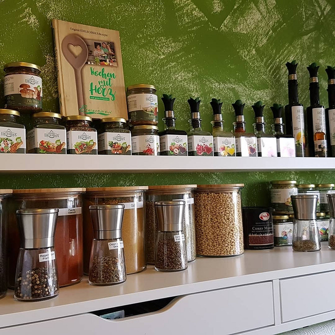 Комфорт для спини MOSSLANDA Вузькі полиці MOSSLANDA: секрети комфорту та здорового сну у спальні