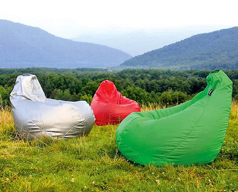 Садові гойдалки, гамак та надувні меблі – ідеальний вибір для затишного відпочинку на дачі