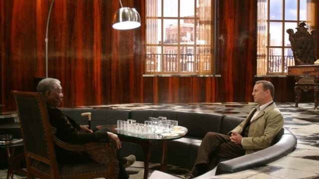 Крісло Барселона в домашньому кабінеті: меблі з відомих фільмів 2026.