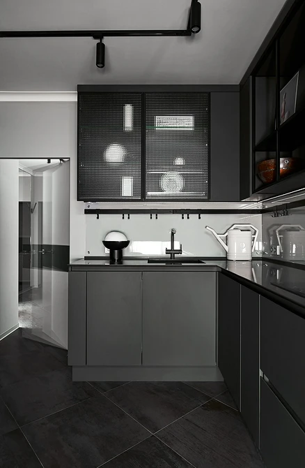 Вибір меблів Вибір меблів для малогабаритної квартири: поради щодо кольору, розміру та функціональності.