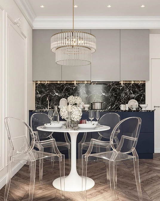 Велика шафа в маленькій кімнаті: забирає цінний простір, візуально зменшує кімнату.