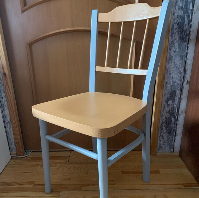 Оббивка тканиною: декор старого стільця своїми руками у 2026 році.