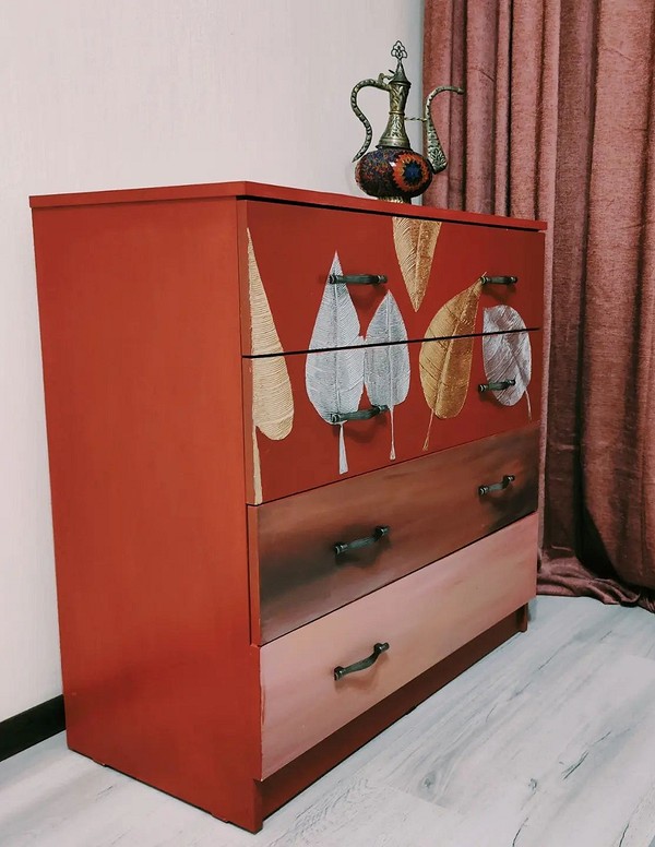 Тумбочка з геометриєю Трафарети для меблів: сучасна тумбочка з геометричним візерунком, створеним за допомогою трафарету