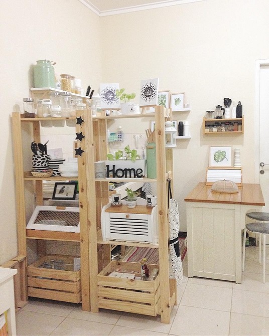 Зонування кімнати стелажем Альберт IKEA: креативне та функціональне рішення для простору.