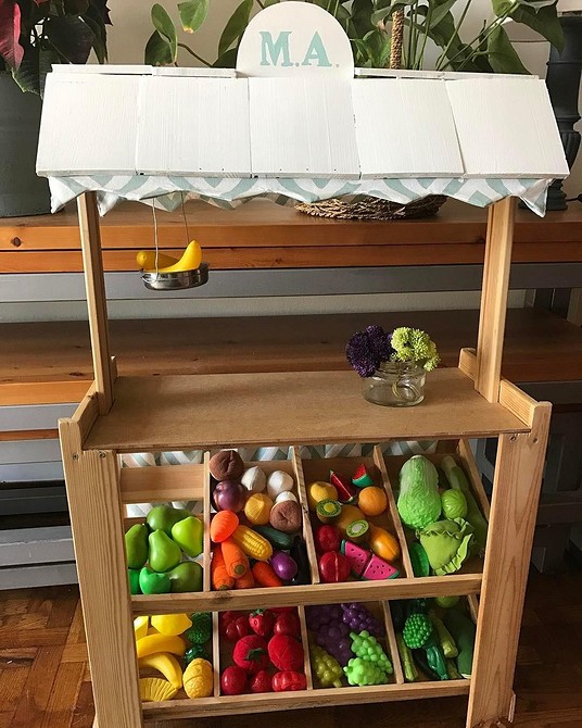 Організація бібліотеки вдома зі стелажем Альберт IKEA: стильне та бюджетне рішення.