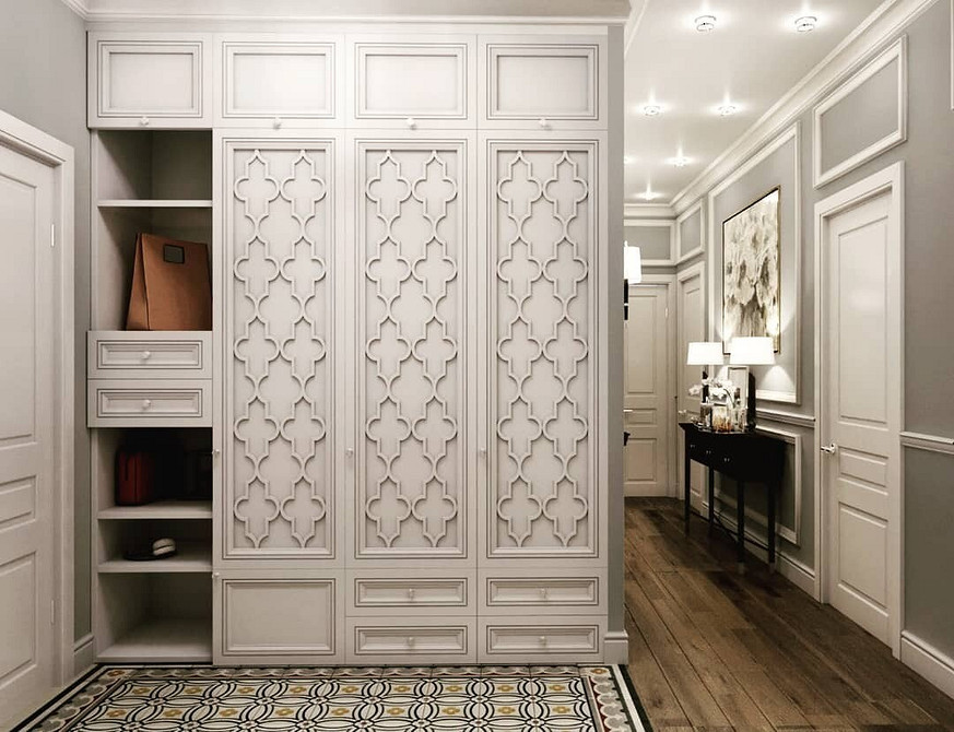 Освітлення у вбудованій шафі купе: зручний пошук речей та стильний дизайн освітлення.