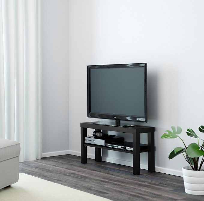 Оптимізація простору в маленькій квартирі з бюджетними меблями IKEA 2026.