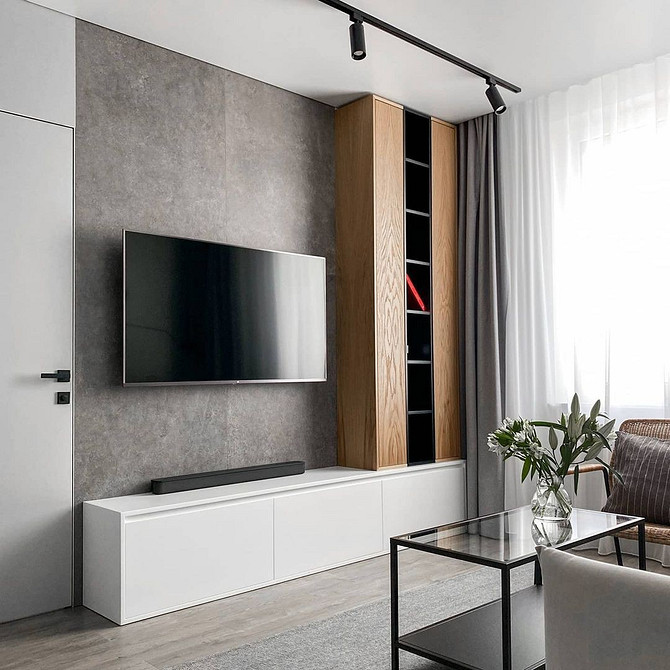 Сучасна біла кухня з островом: ідеальне рішення для просторого приміщення.