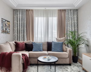 Догляд за бежевим диваном: поради експертів для бездоганного вигляду (2026) — Догляд за бежевим диваном