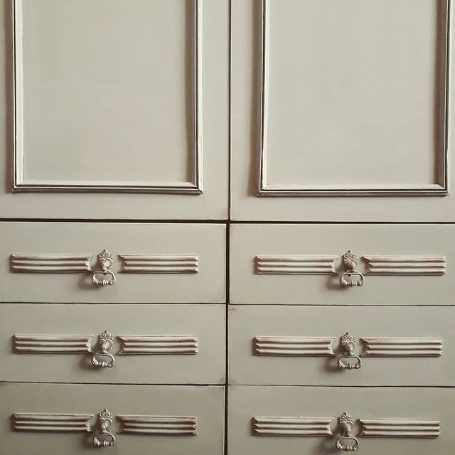 Оновлення інтер'єру: стара меблева стінка після реставрації, ідеї декорування.