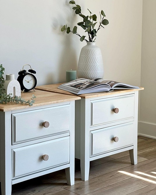 DIY проєкт: оновлення старої тумбочки. Цікавий декор інтер'єру своїми руками.