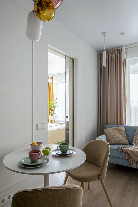 Меблі для гармонії Текстури в інтер'єрі: як меблі з різними матеріалами створюють гармонійний простір.