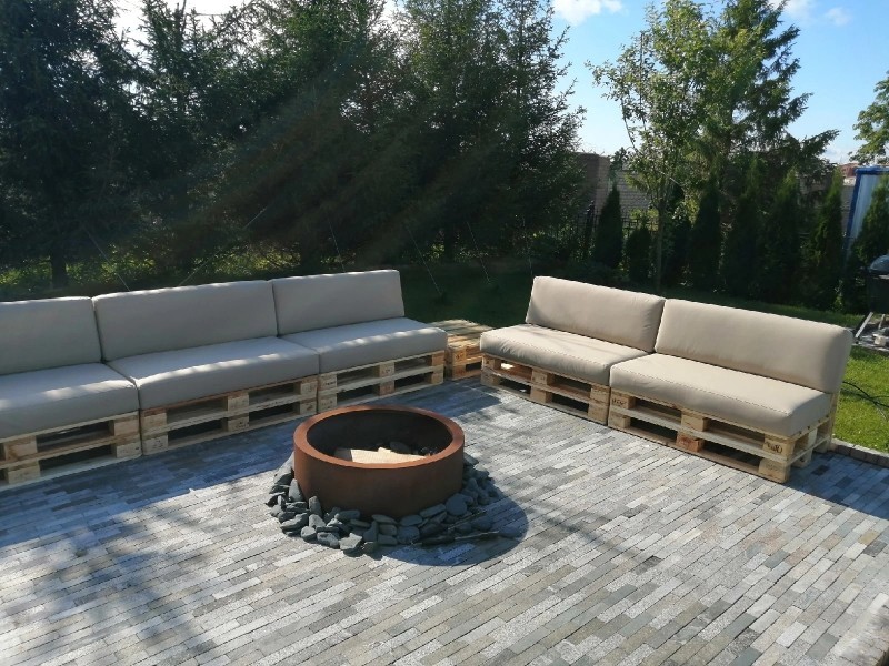 Диван: DIY дизайн Сучасний диван з піддонів своїми руками для вітальні: дизайн 2026 та ідеї оформлення.