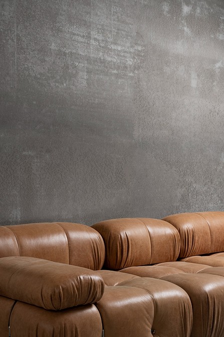 Мінімалізм і темний диван Темний диван у мінімалістичному інтер'єрі: елегантна оббивка для стриманого дизайну