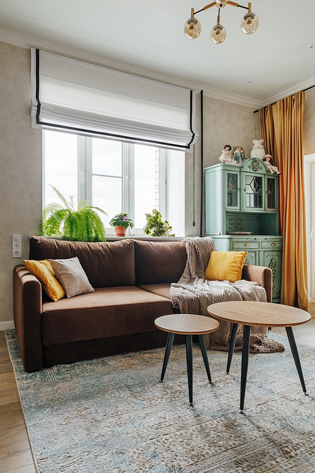 Кутовий темний диван Просторий кутовий темний диван: ідеальний варіант для великої родини