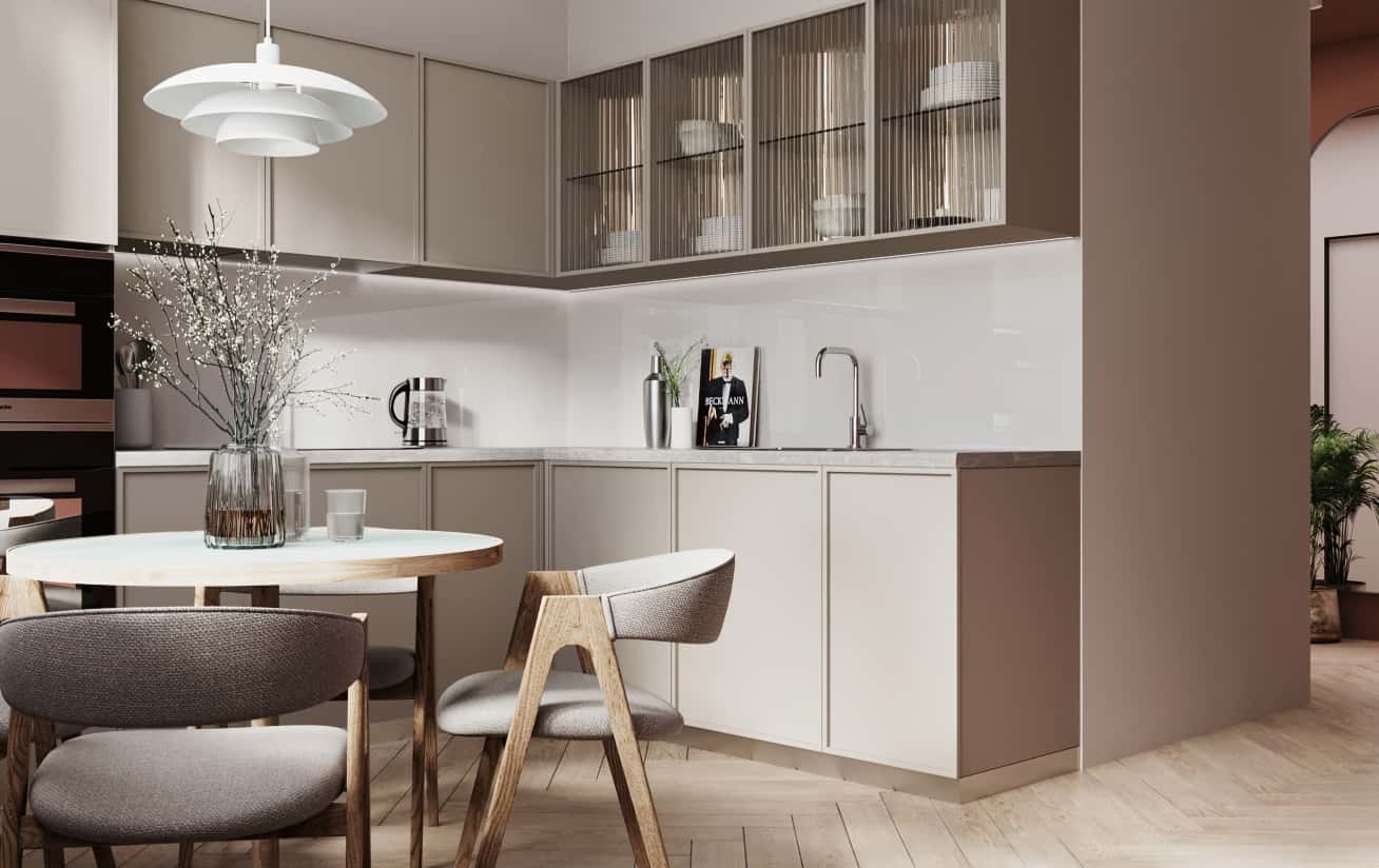 Сучасний дизайн ванної кімнати в трикімнатній квартирі: плитка під дерево та велике дзеркало.