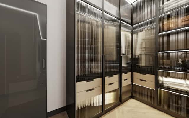 Сучасний дизайн трикімнатної квартири з балконом, оформленим у вигляді затишної зони відпочинку.