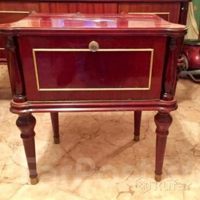 Оновлений старий комод: реставрація меблів своїми руками та ідеї для інтер'єру