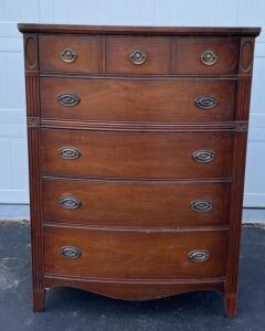 Реставрація меблів: як подарувати друге життя улюбленим речам. — Реставрація меблів