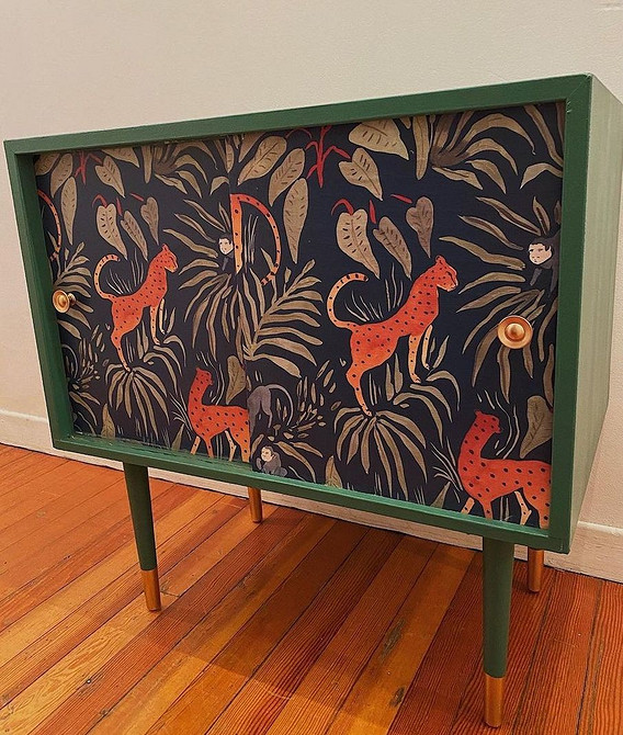 Реставрація старої шафи: приклад успішного оновлення меблів в домашніх умовах.