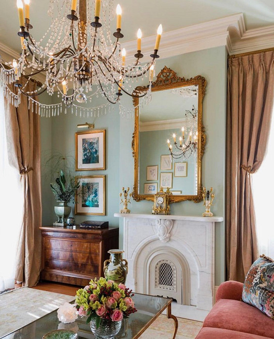 Меблі для маленької квартири з темного дерева: компактні рішення та дизайн