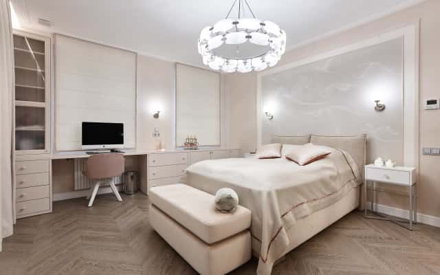 Елегантний дизайн квартири 95 м² у Києві в неокласичному стилі з натуральними матеріалами.