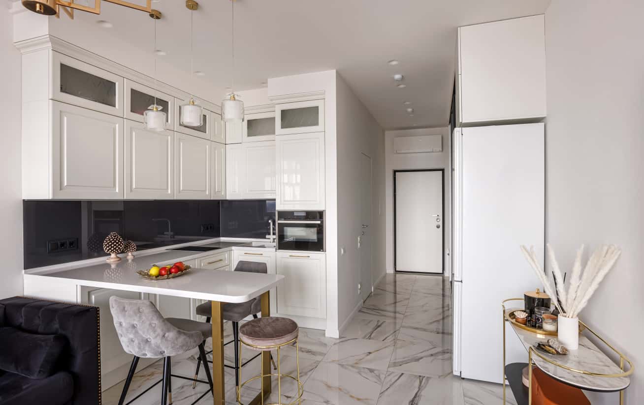 Перепланування маленької квартири 32 м²: сучасний дизайн для максимальної функціональності.