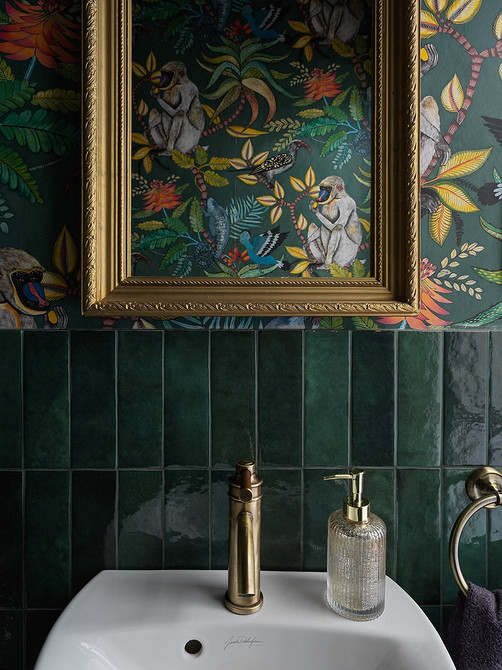 Радіола у вінтажному стилі як декор вітальні: старовинні речі в інтер'єрі.