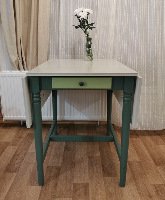 Ідеї для переробки столу: декупаж, мозаїка, фарбування та різні техніки декору.